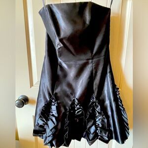 Jessica McClintock Black Satin Dress size 3 ruffled strapless